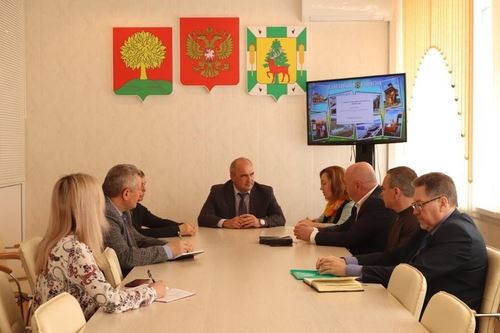 
<p>                                14 апреля прошло совещание о развитии проекта "Самбо в школу" на территории Елецкого района</p>
<p>                        